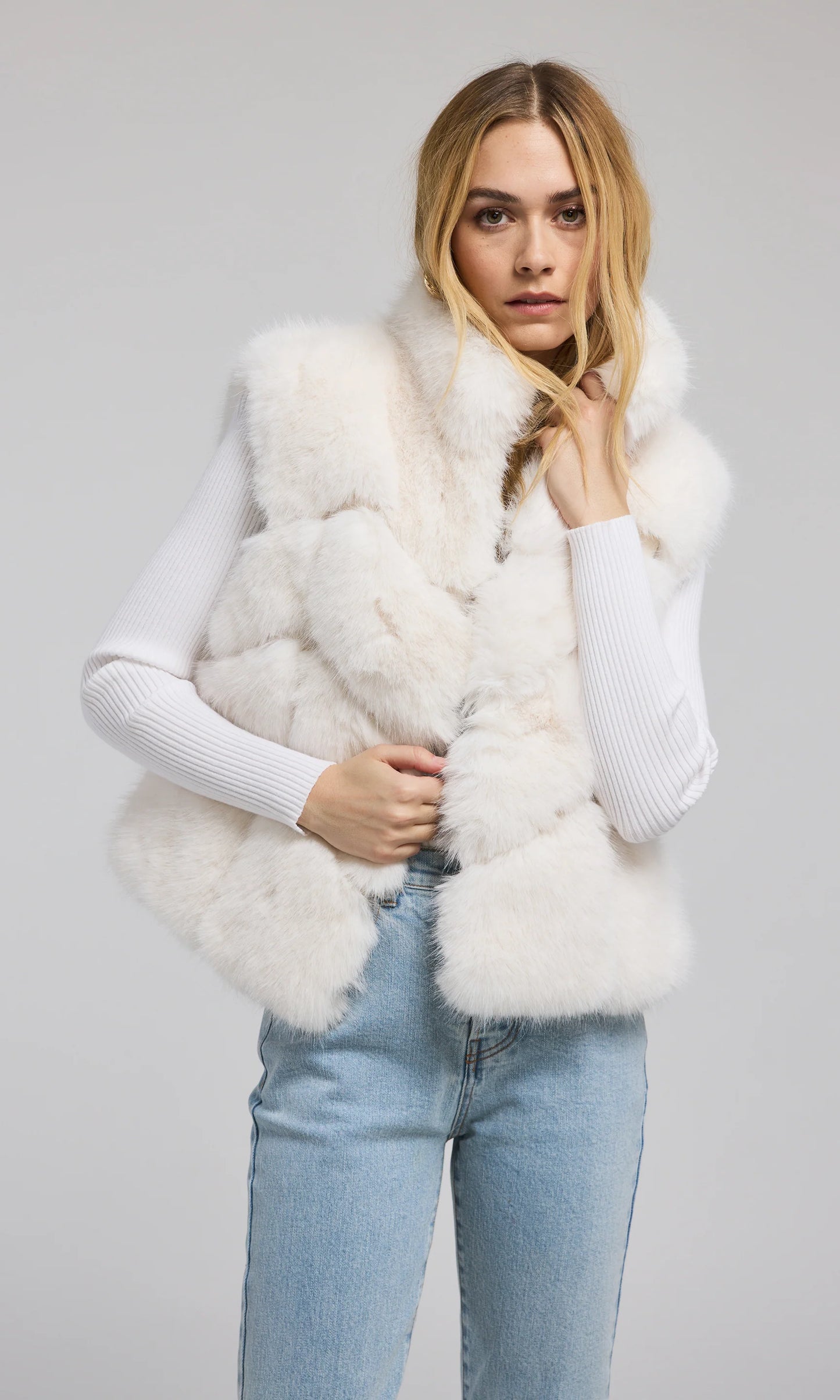 Rosario Faux Fur Vest in White